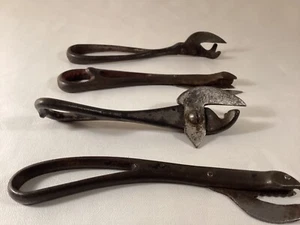 Lot of 4 antique metal can openers - Picture 1 of 6
