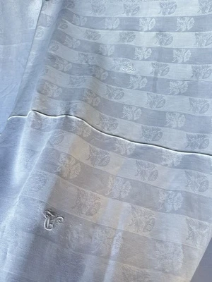 Grande nappe ancienne en damassé floral, XIXe siècle – 4,10 m x 1,70 m - Photo 1/4