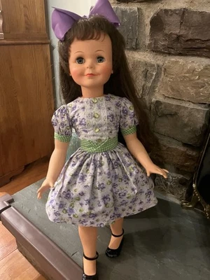 Terry twist Miss ideal 26 pulgadas ojos azules cabello moreno vintage años 60 Foto 1 de 4