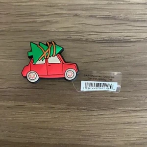 ⭐️NWT⭐️ Crocs Jibbitz Car with Christmas Holiday Tree Charm - Picture 1 of 4