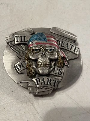Fivela de cinto Bergamota 1994 American V-Twin Skull Flag "Até que a morte nos faça parte" - Imagem 1 de 3