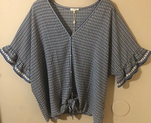 Max Studio Blouse Ruffle Sleeve Tie-Hem Button Unique Print Top Blue Plus Sz 3X - Picture 1 of 7