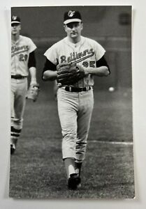 Moe Drabowsky Baltimore Orioles Vintage Baseball Postcard PCBO