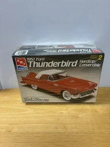 Ford Thunderbird 1957 convertible techo rígido AMT/Ertl 1/25 #6516 sellado de fábrica - Imagen 1 de 7