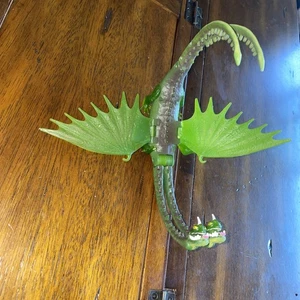 ¡Figura de Barf Belch How To Train Your Dragon Zippleback! Dreamworks retirado - Imagen 1 de 3