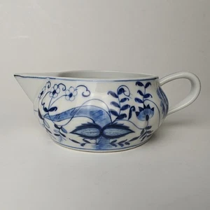 Blue Onion Blue Danube Gravy Boat Creamer Floral Blue White 14 oz Vintage - Picture 1 of 8