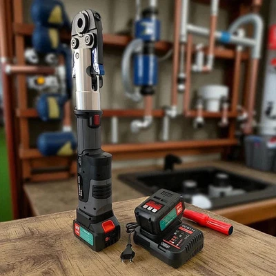 Kit Pinza Pressatrice a Batteria Per Multistrato Con Matrici TH16-20-26-32 MM - Immagine 1 di 4