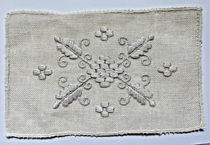 Embroidery Fabric Floral Pattern 3 X 5 - Bild 1 von 3