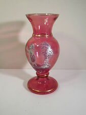 HP WHITE DECORATION -CRANBERRY FLASHED GLASS VASE - MARY GREGORY STYLE - GIRL