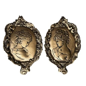 Juego de 2 placas colgantes de pared de tiza dorada rococó de colección camafeo griego romano para mujer - Imagen 1 de 7