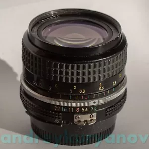 Nikkor Ai 28mm/f3.5 with the Dandelion chip for all Nikon F and Z(via FTZ). - Picture 1 of 16