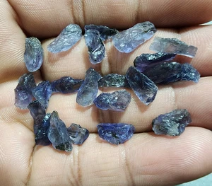 Excelente lote de 22 piezas de piedras preciosas sueltas de cristal de iolita azul fina cruda tamaño 10-12 mm - Imagen 1 de 7