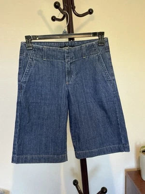New Women’s LONDON Jean Blue Premium Quality Denim Bermuda Shorts Size 6 - Image 1 of 4