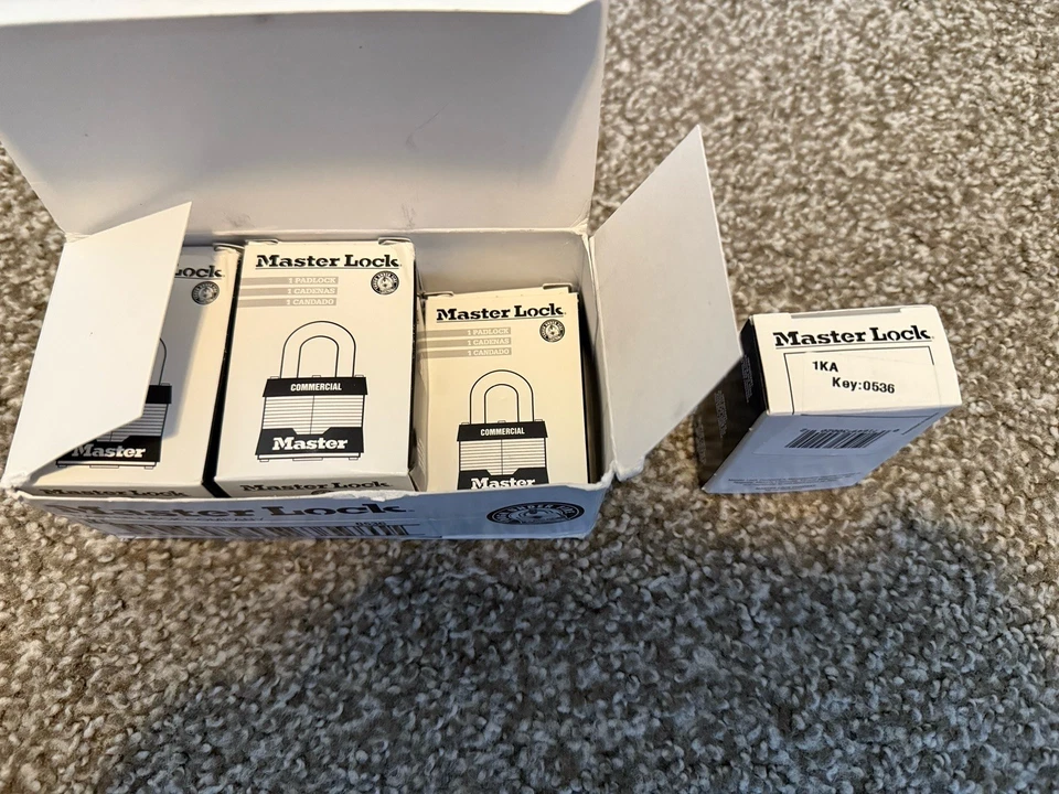 6 PACK Master Lock 1KA 0536 Commercial Grade Padlock NEW - Image 1 of 4