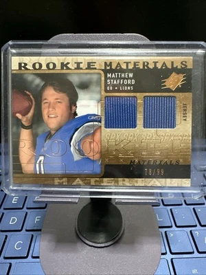 🏈2009 UD SPX MATTHEW STAFFORD RC Dual Jersey / 99 Rookie Materials🔥⭐️ - Image 1 of 4