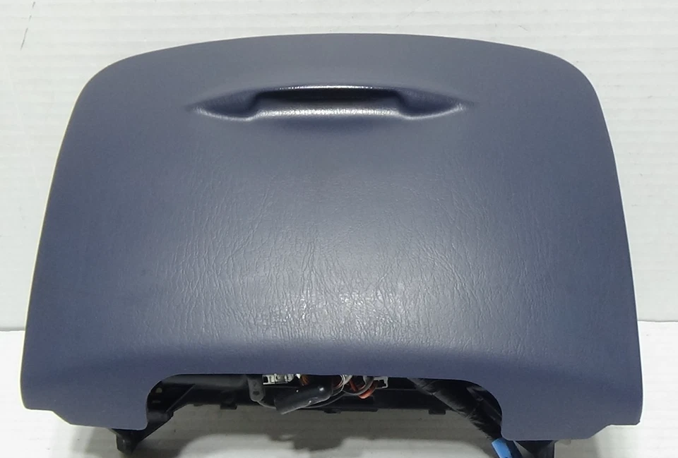 1997-2002 Mercury Grand Marquis Dash Cup Holder Assembly - Image 1 of 4