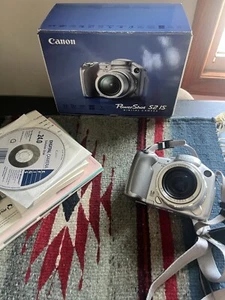 Canon PowerShot S2 IS 5.0MP Digital Camera - Silver PARTS ONLY UNTESTED - Picture 1 of 4