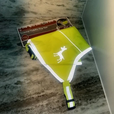 Chaleco Alcott Essentials Visibilidad Perro, Amarillo Neón Reflectante - PEQUEÑO NUEVO Foto 1 de 4