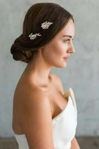 Brides and Hairpins Swarovski Crystal and Opal Romee Hair Clip W1017 - Picture 1 of 2
