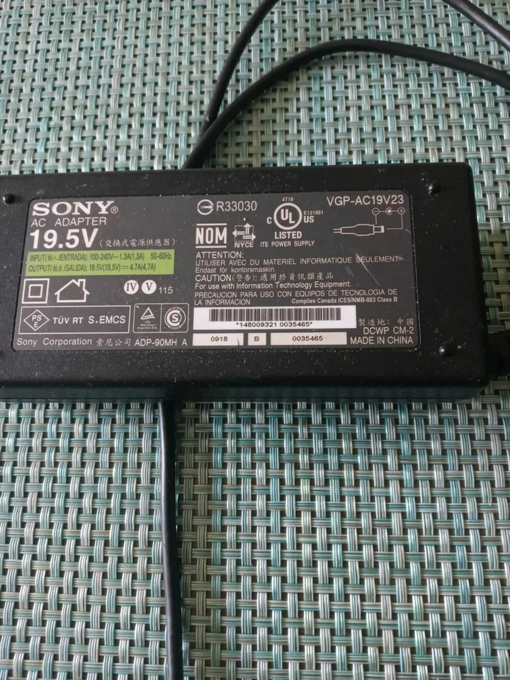 Sony VAIO Power Cable 19.5V 4.7A 90W Adapter  VGN-FW VGP-AC19V23 VGP-AC19V32 - Image 1 of 1