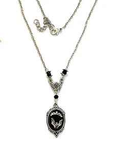 EH340 DELICATE TIBETAN SILVER BLACK AGATE BAT PENDANT NECKLACE - Picture 1 of 2