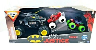 Juego de 3 camiones Monster Jam DC Street Justice Batman Harley Joker 1/24 1/64 nuevo en caja  Foto 1 de 3