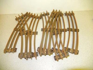 LIONEL POST-WAR - 8 'O' GAUGE CURVED TRACK - POOR -- - Picture 1 of 1