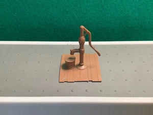 Vintage Marx Western Play Set Well Pump W/ Bucket in Tan - Picture 1 of 2