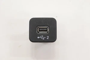 2021 - 2025 JEEP GLADIATOR CENTER CONSOLE USB CHARGING PORT OEM 7CD16DX9AA - Picture 1 of 10