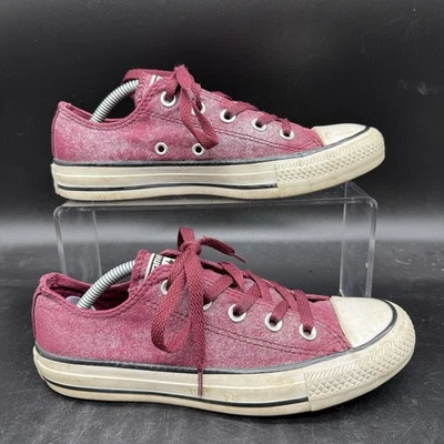 Zapatilla deportiva Converse Chuck Taylor All Star granate brillante de caña baja para mujer talla 6 Foto 1 de 4