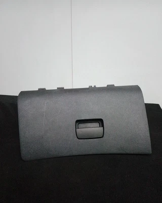 Chevrolet Malibu 2008-2012 tablero guantera caja de almacenamiento OEM AKN40010 Foto 1 de 4