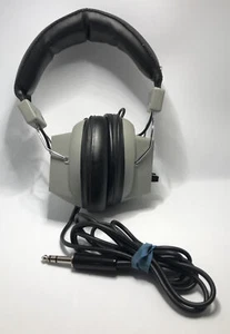 VTG Realistic Stereo Jack Headphones NOVA 16 Ear-Cup 8 Ohm L-R Balance Untested - Picture 1 of 10