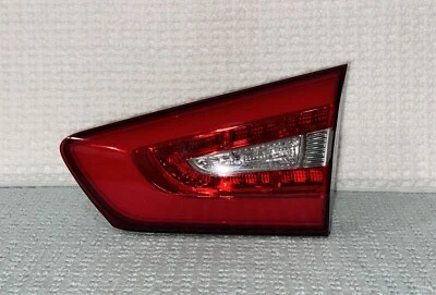 🏅2014 2015 2016 KIA CADENZA LUZ TRASERA LED LUZ DERECHA LADO PASAJERO INTERIOR 🌟✅ Foto 1 de 4