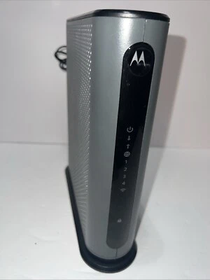 Motorola MG7310 8x4 343Mbps DOCSIS 3.0 Cable Modem plus N300 Wi-Fi Router Used - Image 1 of 4