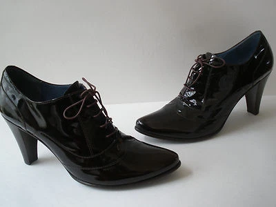 BOTINES DE CUERO CHOCOLATE OSCURO CHAROL BIALA TACONES talla 10 SEXY HECHO EN ITALIA RAROS Foto 1 de 4