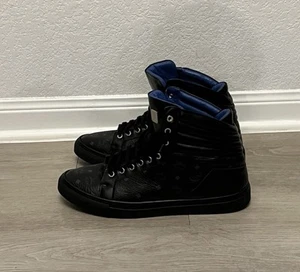 MCM Black Blue Visetos, talla 45, ¡zapatos altos zapatillas! - Imagen 1 de 9