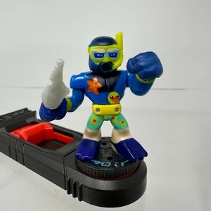 Akedo Wildtide Figure Ultimate Arcade Warriors Powerstriker Series 1 Toy Base - Picture 1 of 8