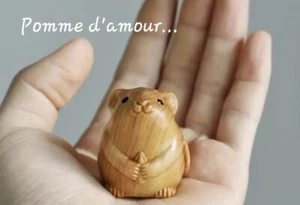 Mon jolie Totem en bois "Cochon D'inde" Porte Bonheur - Pensée - Neuf  - Picture 1 of 1