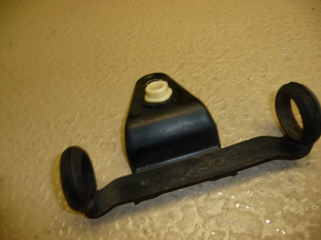 SUZUKI GS650E 1982 INTERMITENTE DELANTERO SOPORTE MONTAJE L Foto 1 de 1