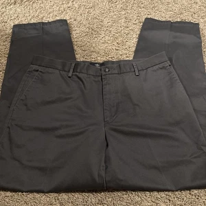 Dockers Signature Khaki Pants Mens 38x32 Gray D2 Straight Fit Flat Front - Picture 1 of 5