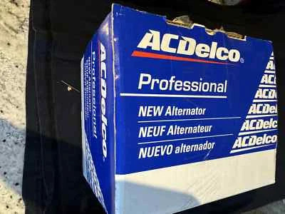 Genuine GM Alternator  19338660 Foto 1 de 4