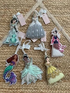 Pottery Barn Kids Disney Cinderella/Jasmin/Belle/Ariel/Mulan/Tiana Ornament NEU - Bild 1 von 7