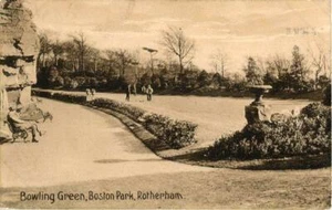 PRINTED POSTCARD OF THE BOWLING GREEN, BOSTON PARK, ROTHERHAM, WEST YORKSHIRE - Picture 1 of 2