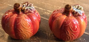 Ceramic Orange Swirl Pumpkin Salt & Pepper Shakers 2-1/4” Autumn Thanksgiving - Picture 1 of 6