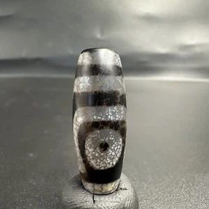 Vintage Indo Tibetan 2 Eyes rare Patterns Dzi agate Amulet Bead ##1 - Picture 1 of 11