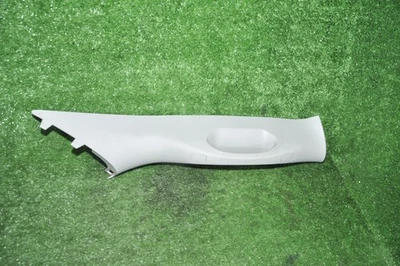 Dodge Ram Classic 1500 2500 3500 2011-2018 pilar pasajero derecho 5LQ98TRMAB Foto 1 de 4