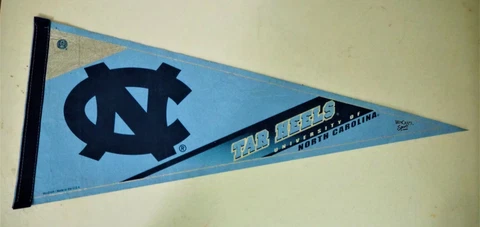 Pennant UNC University of North Carolina Tar Heels Classic , 29" Wincraft Cover