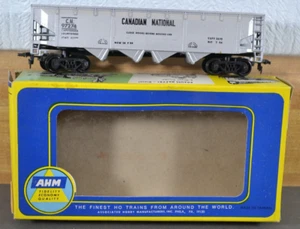 AHM Canadian National Box Car 5226 Ho Scale 122222MGL4 - Picture 1 of 2