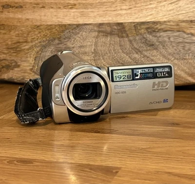 Panasonic Camcorder HDC-SD5 Full HD 1080i AVCHD 3CCD Leica Dicomar Lens OIS  - Image 1 of 4