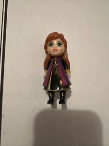 Disney Frozen II 3" Mini Anna Adventure Travel Dress Vinyl Figure Doll - Picture 1 of 2
